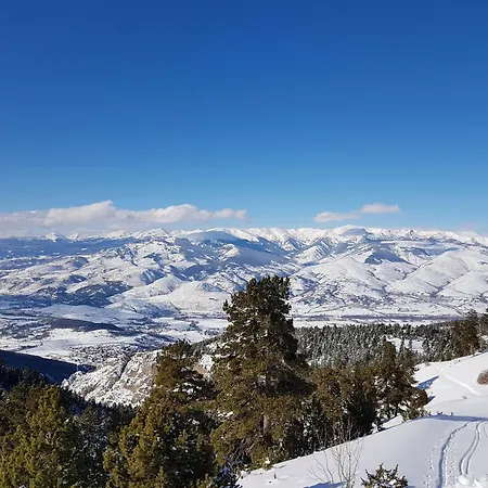 Hostel Xalet Refugi Pere Carne *